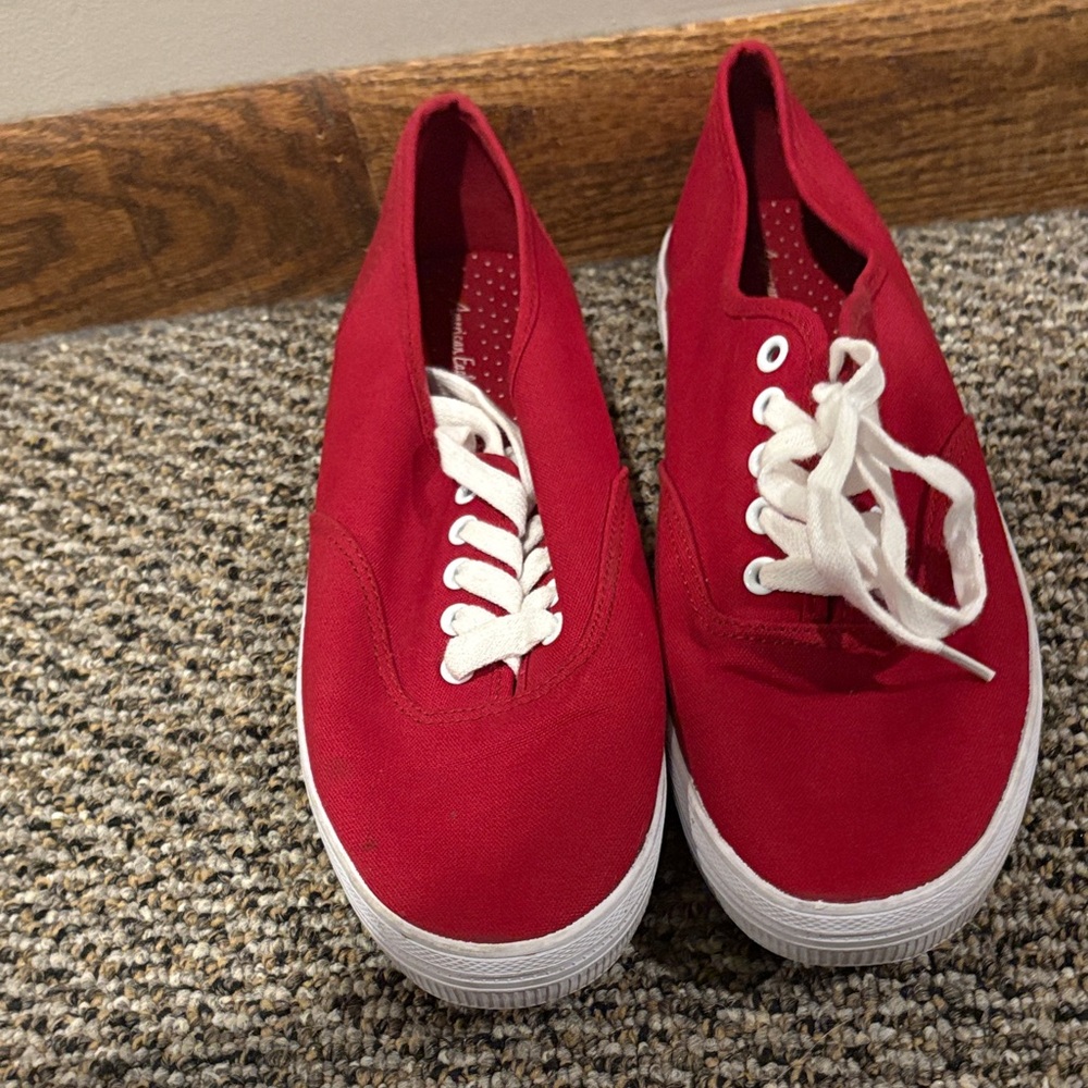 🔥2/$10 3/$12  American Eagle Outfitters Red Sneakers with White Laces - Picture 2 of 5
